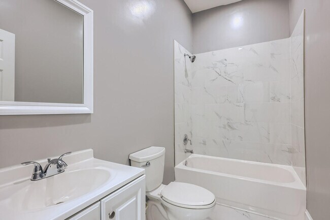 Foto del edificio - 4104 Fairview Ave