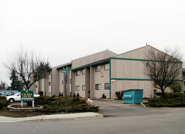 Alternate building view 1 - r45a Laurel Court Apts.