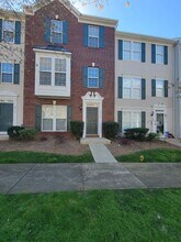 Building Photo - 9614 Blossom Hill Dr