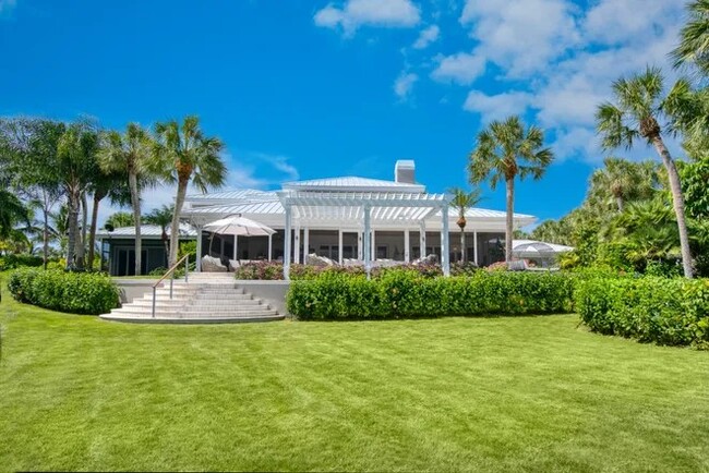 Foto del edificio - 1906 Casey Key Rd