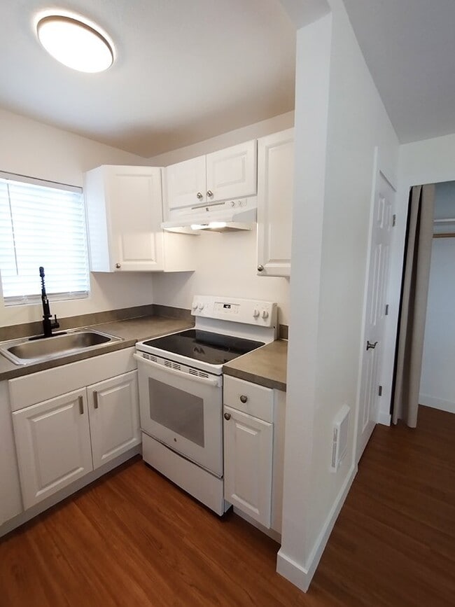 Foto del edificio - 445 SW 7th St