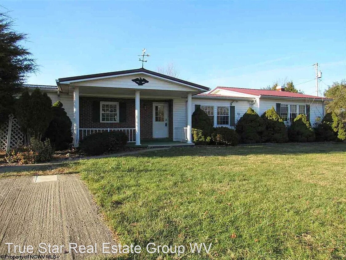 Foto principal - 4 br, 1.5 bath House - 1382 Tallmansville Rd.