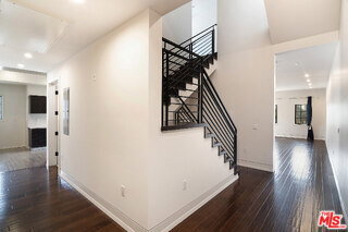 Building Photo - 225 S Hamilton Dr