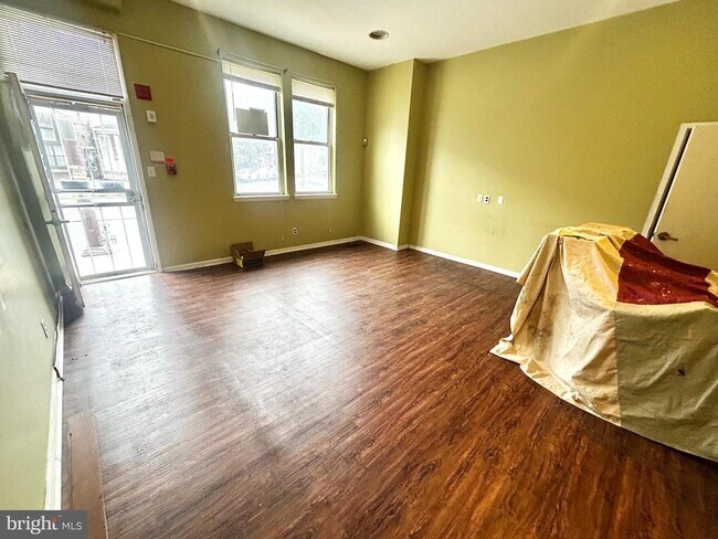 Foto del edificio - 3824 Lancaster Ave