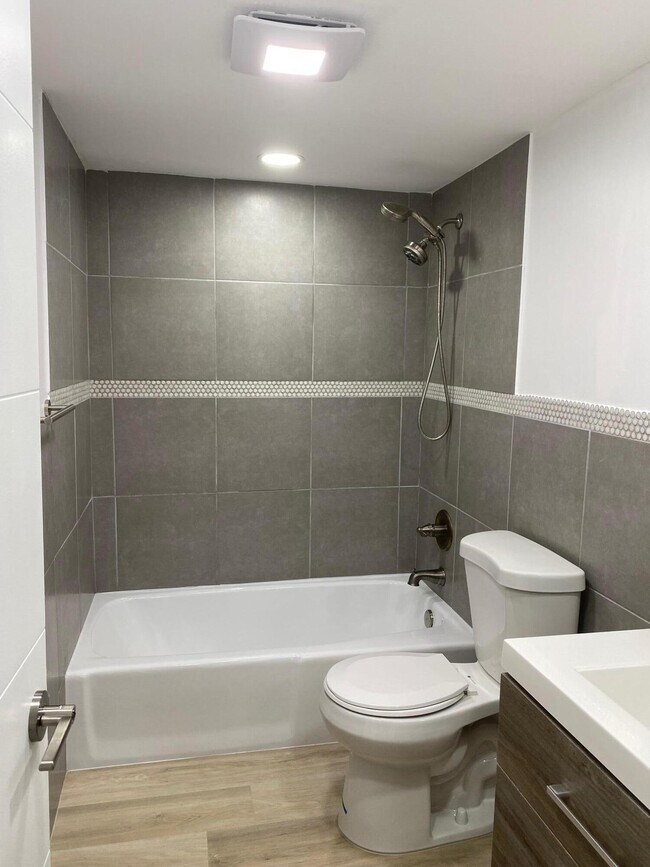 Foto del edificio - 1271 NW 13th St