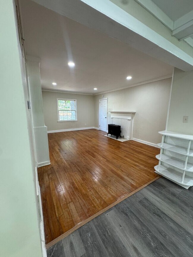 Foto del edificio - 2818 Mallory St