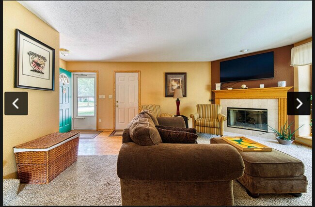Foto del edificio - 1300 E Buckwood Dr