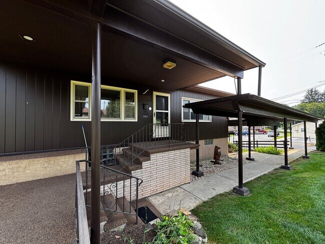 Foto del edificio - MOVE IN SPECIAL! 3-Bedroom Home in Parklan...