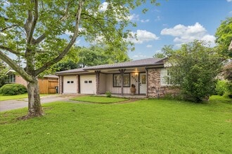 Building Photo - 5526 Grape St