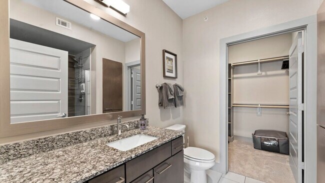 Building Photo - 6107 E Riverside Dr