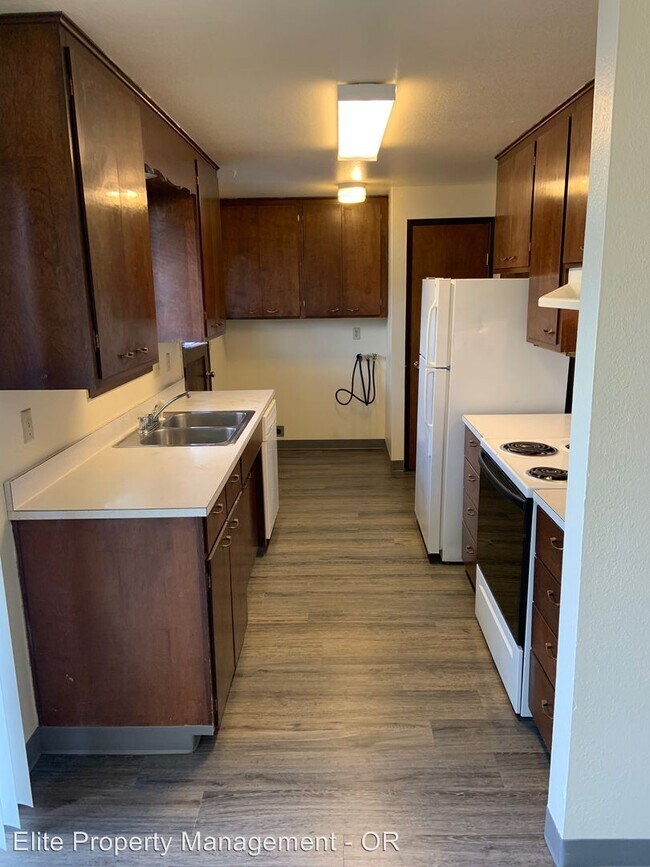 Foto del edificio - 2555 NW Lincoln Ave