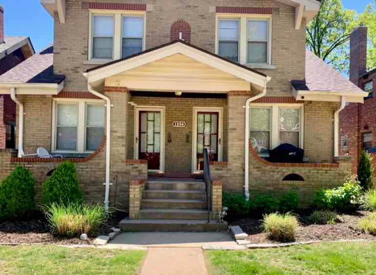 1256 Moorlands Dr, Richmond Heights, MO 63117 Townhome Rentals in