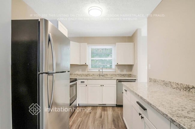 Foto del edificio - 3711 Phillips Way W