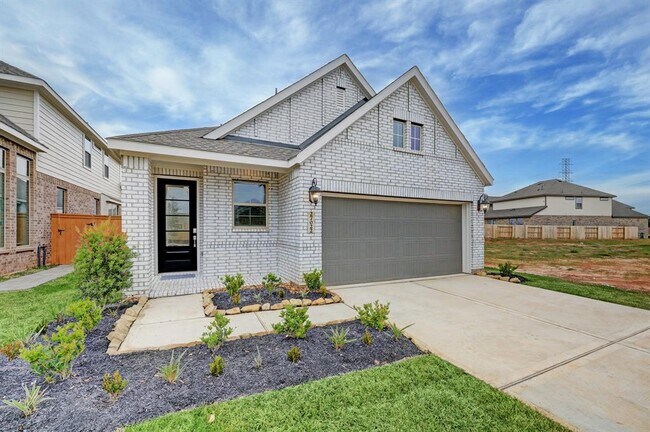 Building Photo - 27022 Lanes Dr