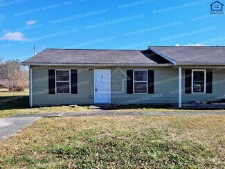 Building Photo - 401 Spruce Ave