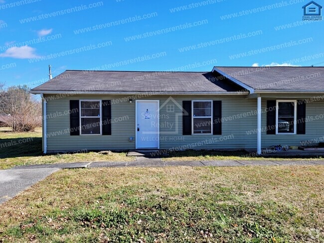 Building Photo - 401 Spruce Ave
