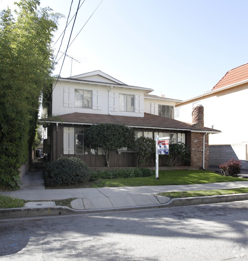 Building Photo - 11208 Huston St