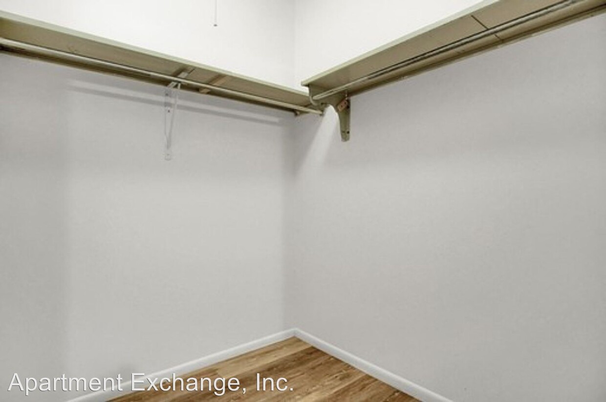 Foto del edificio - 7115-7127 Horner Ave
