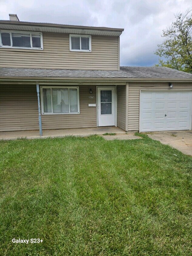 Primary Photo - Great 3 bedroom home
