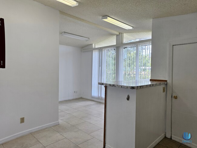 Foto del edificio - 4 Bed | 1.5 Bath Home for Rent in Lakeland *Available Now*