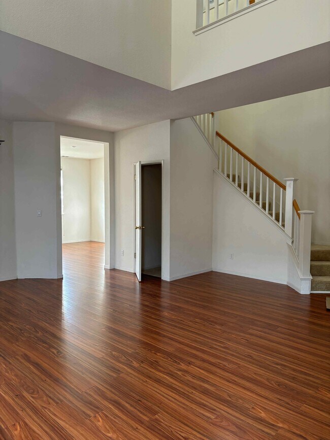 Foto del edificio - 119 Orr Rd