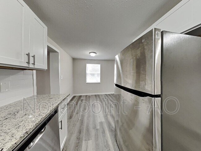 Foto del edificio - 5201 S 82nd St