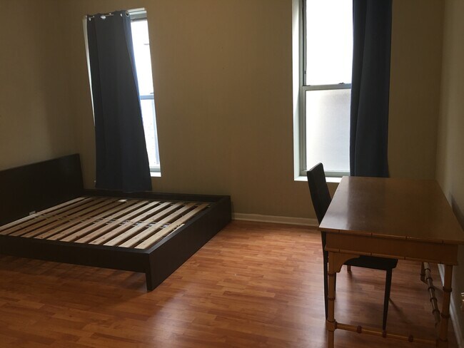Foto del edificio - 5134 S Ingleside Ave