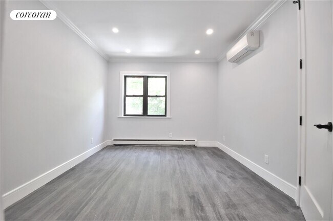 Foto del edificio - 163 E 46th St