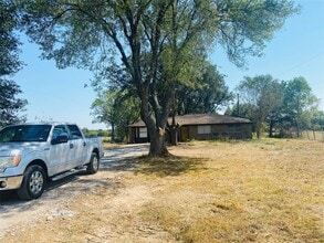 Building Photo - 6223 Fenske Ln