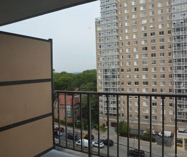 Building Photo - 118-18 Union Tpke