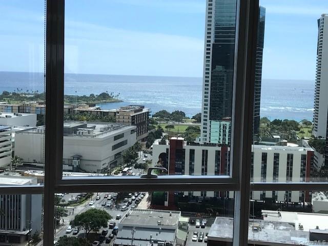 Building Photo - 1296 Kapiolani Blvd