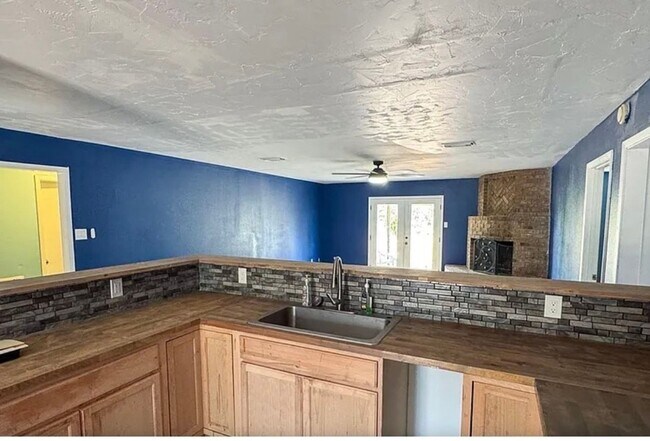 Foto del edificio - 18 Sutterfield Ln