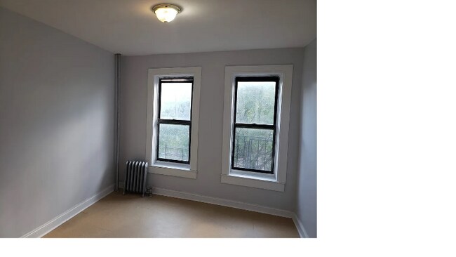 Foto del edificio - 950 Rutland Rd