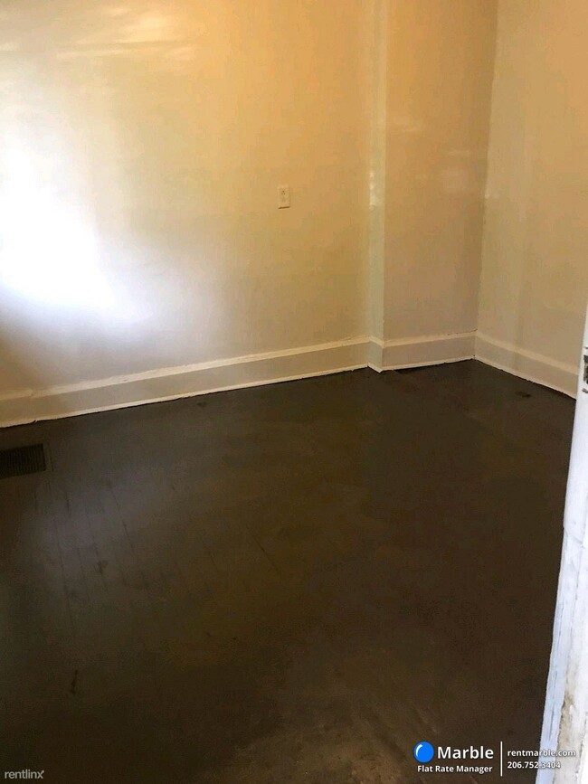 Foto del edificio - 5 br, 1 bath House - 1508 Allison St