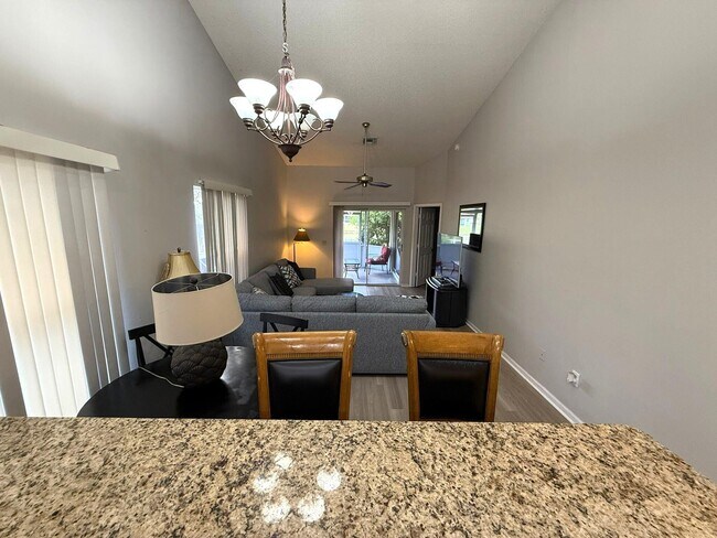 Foto del edificio - 12718 Westhampton Cir