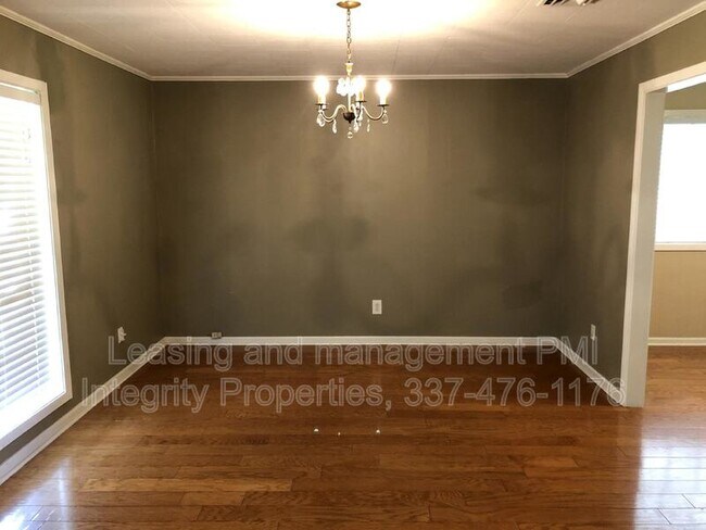 Foto del edificio - 310 S Audubon Blvd