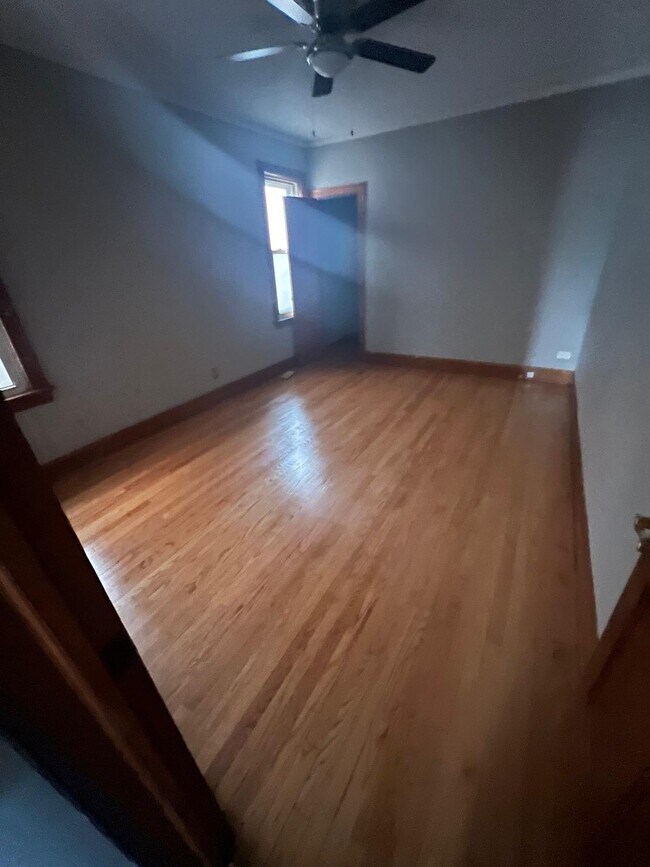 Foto del edificio - 6112 S Keating Ave