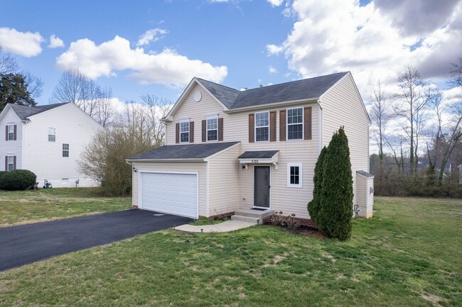 Building Photo - Welcome Home to 5125 Glenbeigh Rd