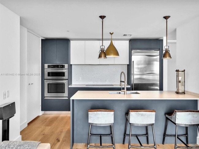 Foto del edificio - 1300 Brickell Bay Dr