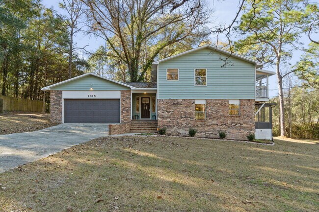 Foto del edificio - 1315 Grandview Dr