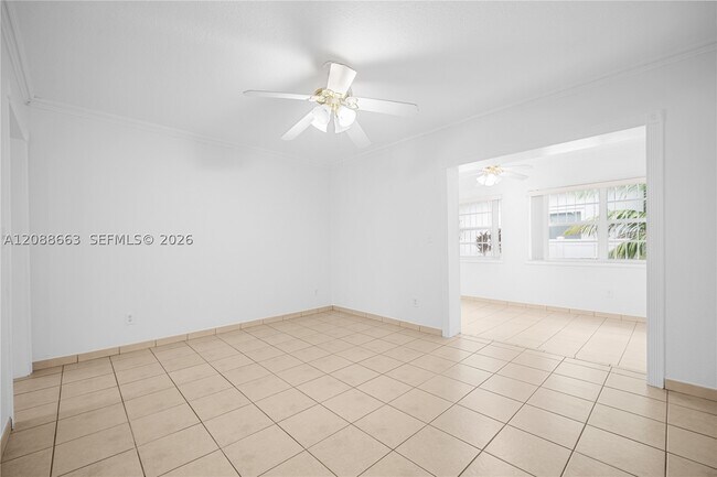 Foto del edificio - 3675 SW 23rd St