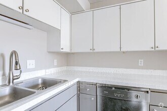 Building Photo - 349 S 26th
