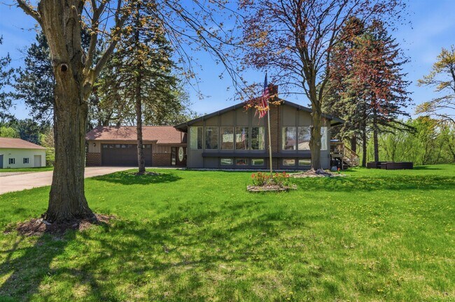Foto del edificio - 3942 Stark Ln