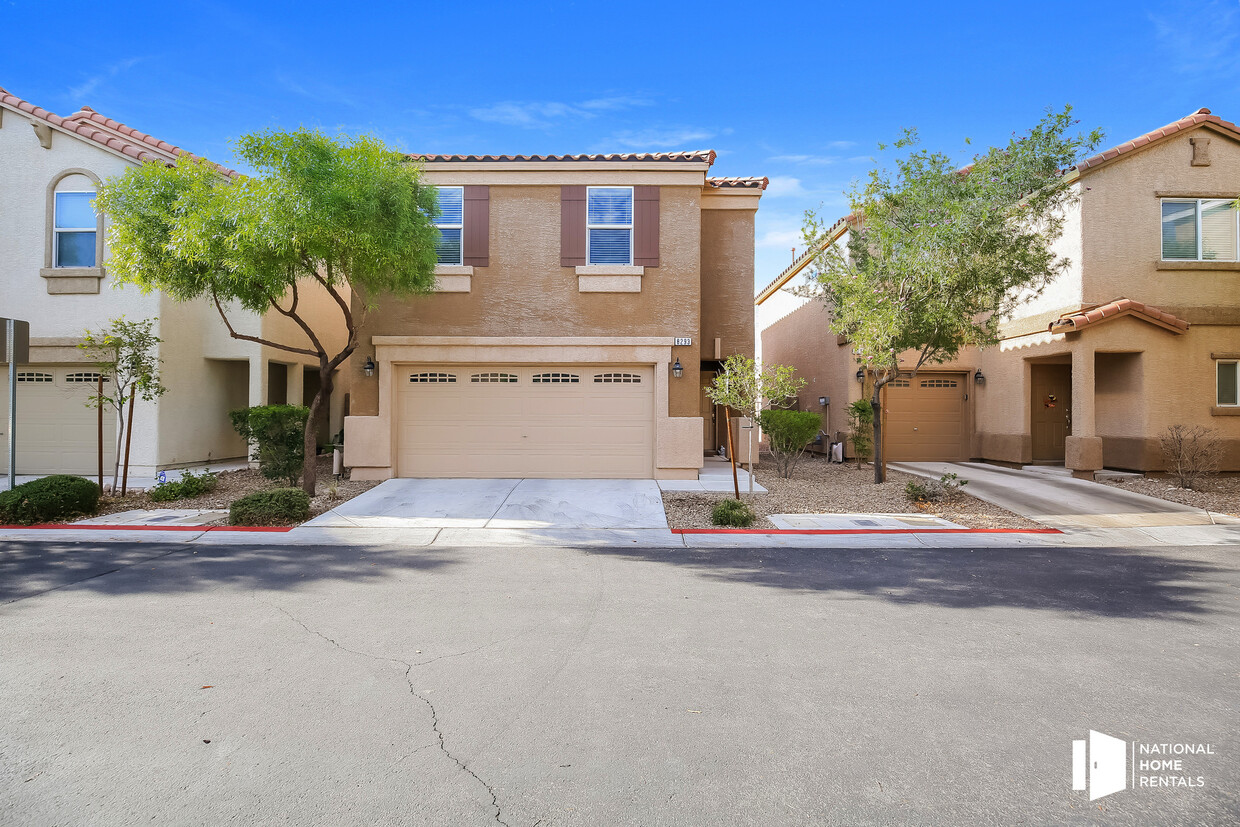 8293 Oliver Twist Ln, Las Vegas, NV 89113 House Rental in Las Vegas
