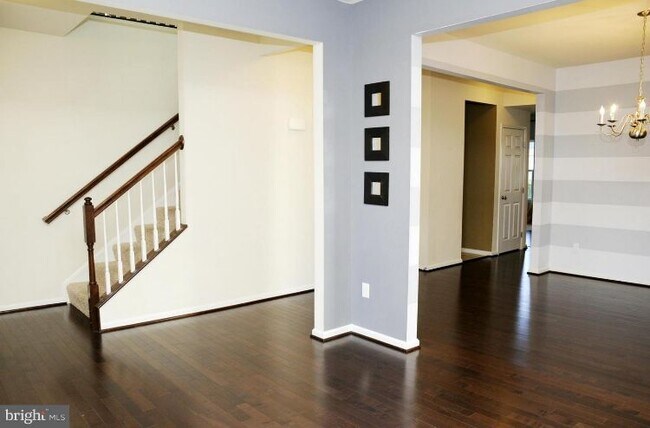 Building Photo - 9584 Chaton Rd