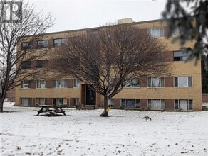 Building Photo - 2049 Prospect St