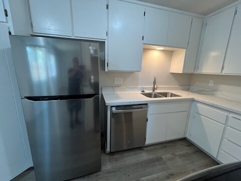 Primary Photo - 7330 Village Green Dr