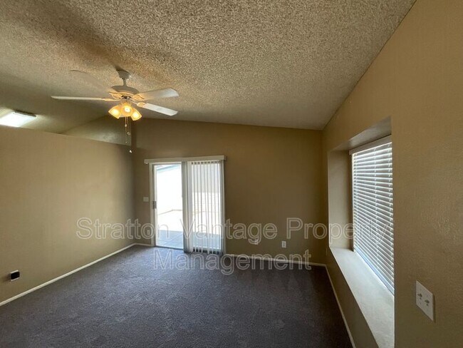 Foto del edificio - 5135 E Evergreen St