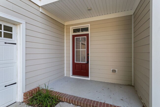 Building Photo - 140 Mizzen Quarter Loop, Yorktown, Va, 23693