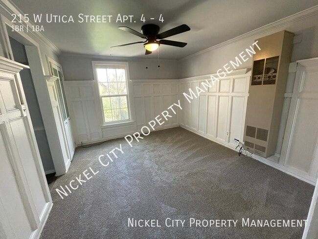 Building Photo - 215 W Utica St